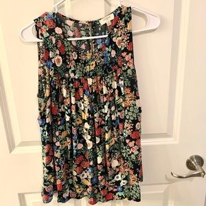 Size Medium Floral Tank